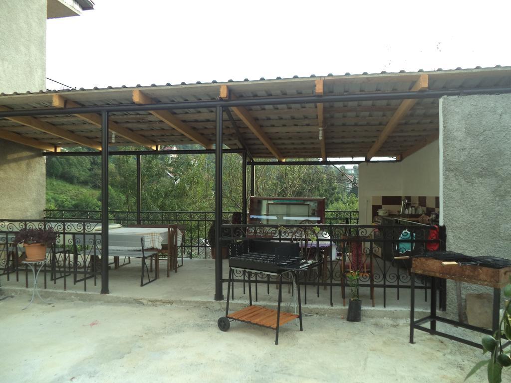 Maiko'S House Hotel Batumi Ngoại thất bức ảnh