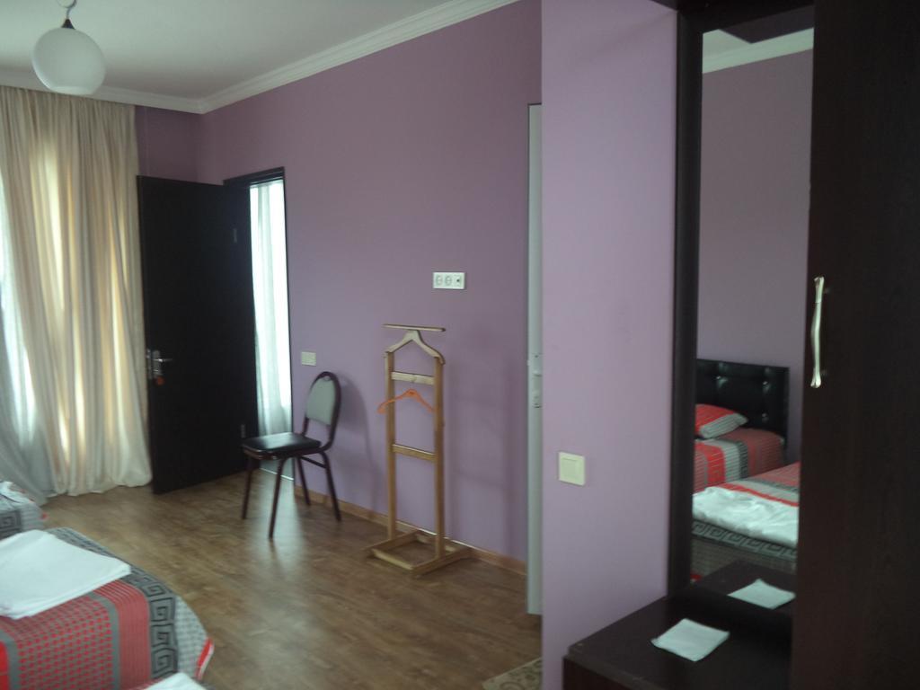 Maiko'S House Hotel Batumi Ngoại thất bức ảnh