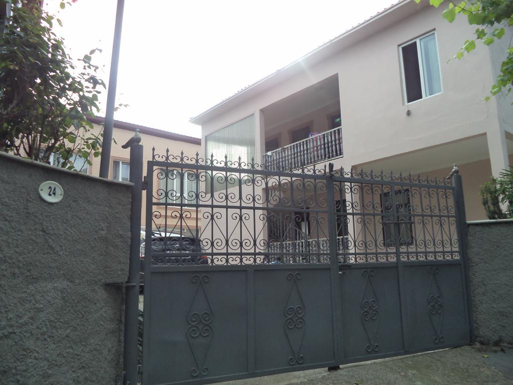 Maiko'S House Hotel Batumi Ngoại thất bức ảnh