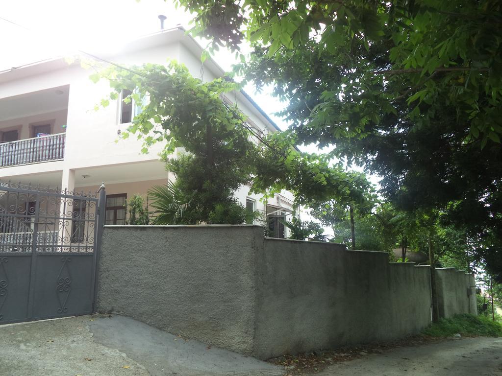 Maiko'S House Hotel Batumi Ngoại thất bức ảnh